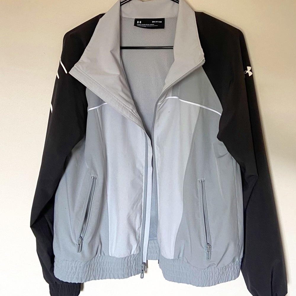 Under Armour Women's Woven CB Storm Full ZIp Jacket
